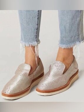 Free People Snake Eye Loafer Size 38 Silver